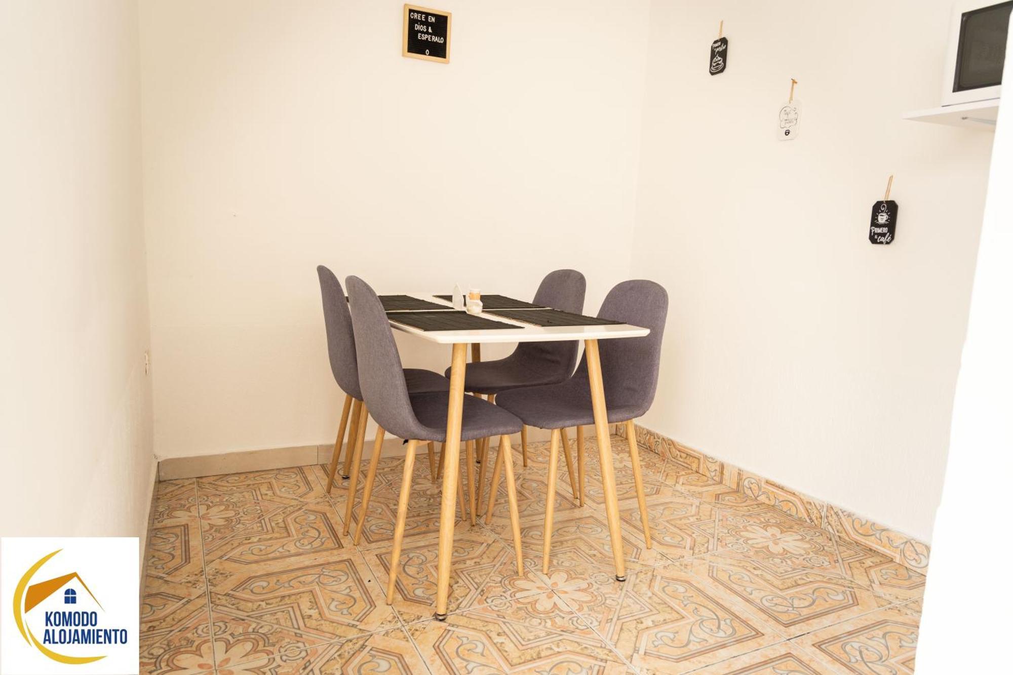 Komodo Alojamiento- Hostal Autoservicio, Ubicado Cerca Al Centro Historico - Bano Privado, Wifi , Cama 2X2 Y Agua Caliente Y Cocina Compartida Popayan Ngoại thất bức ảnh
